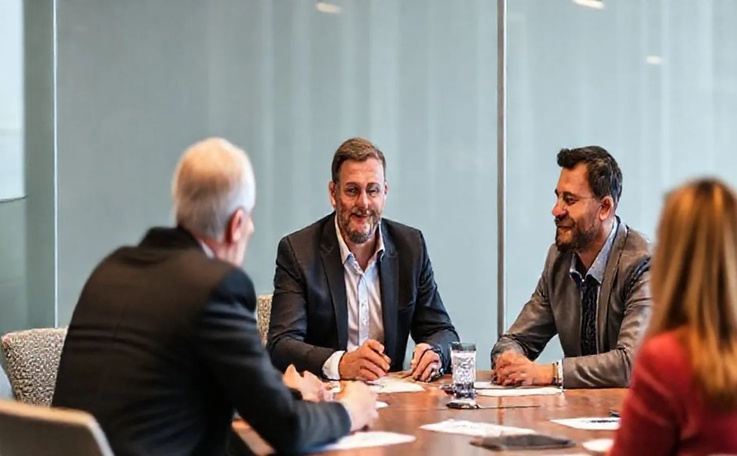 Business leader mentoring meeting